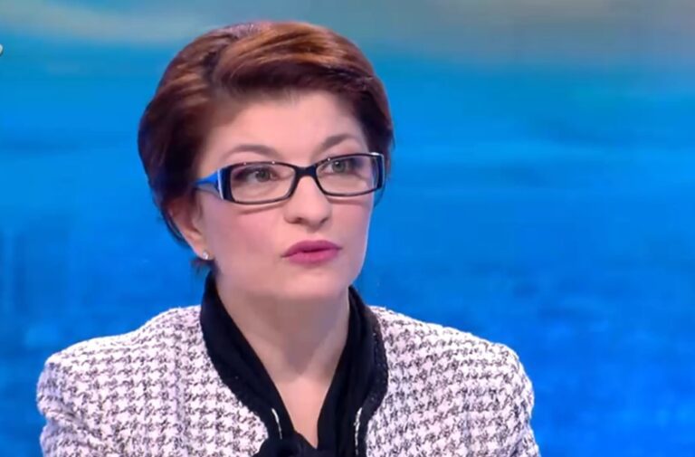 Десислава Атанасова разкри личен разговор с Денков: Съмнявам се, че премиерът сам взима решения