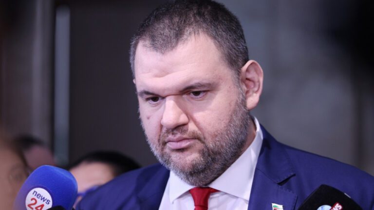 Делян Пеевски: Този човек трябва да си седне на столчето! Той тика България към нови избори ВИДЕО