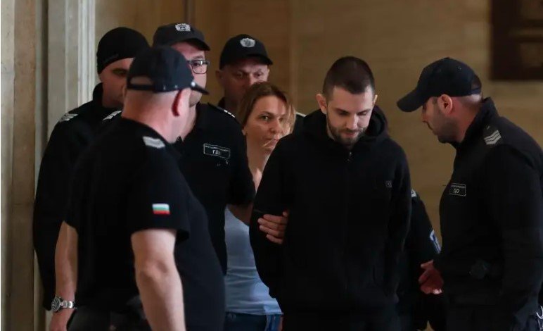 Единият от задържаните по делото с Митниците е извозен спешно до “Пирогов”