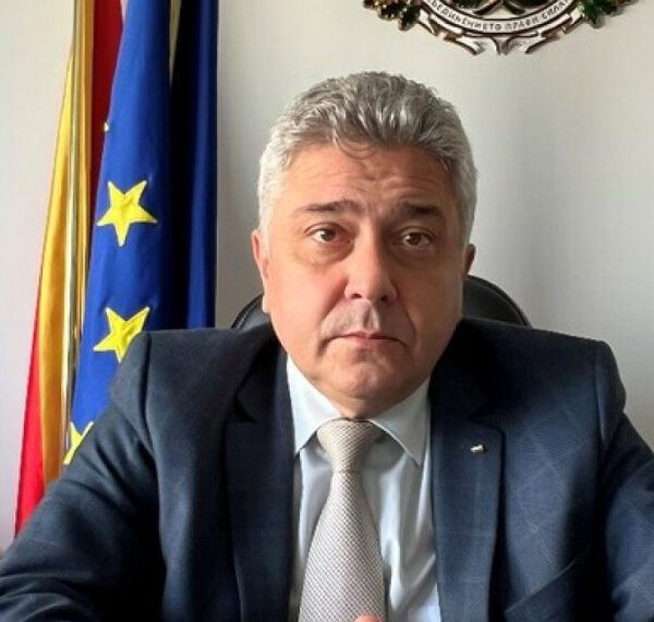 Ето кой е новият външен министър Стефан Димитров в кабинета “Главчев”