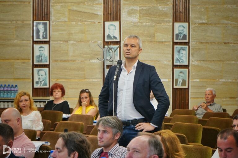 Бесен скандал между Копейкин и областен кмет, полицията не закъсня