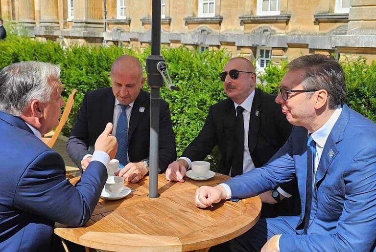 СЪБРАХА СЕ! Топ путинистите Радев, Орбан, Вучич и Алиев пийнаха чай